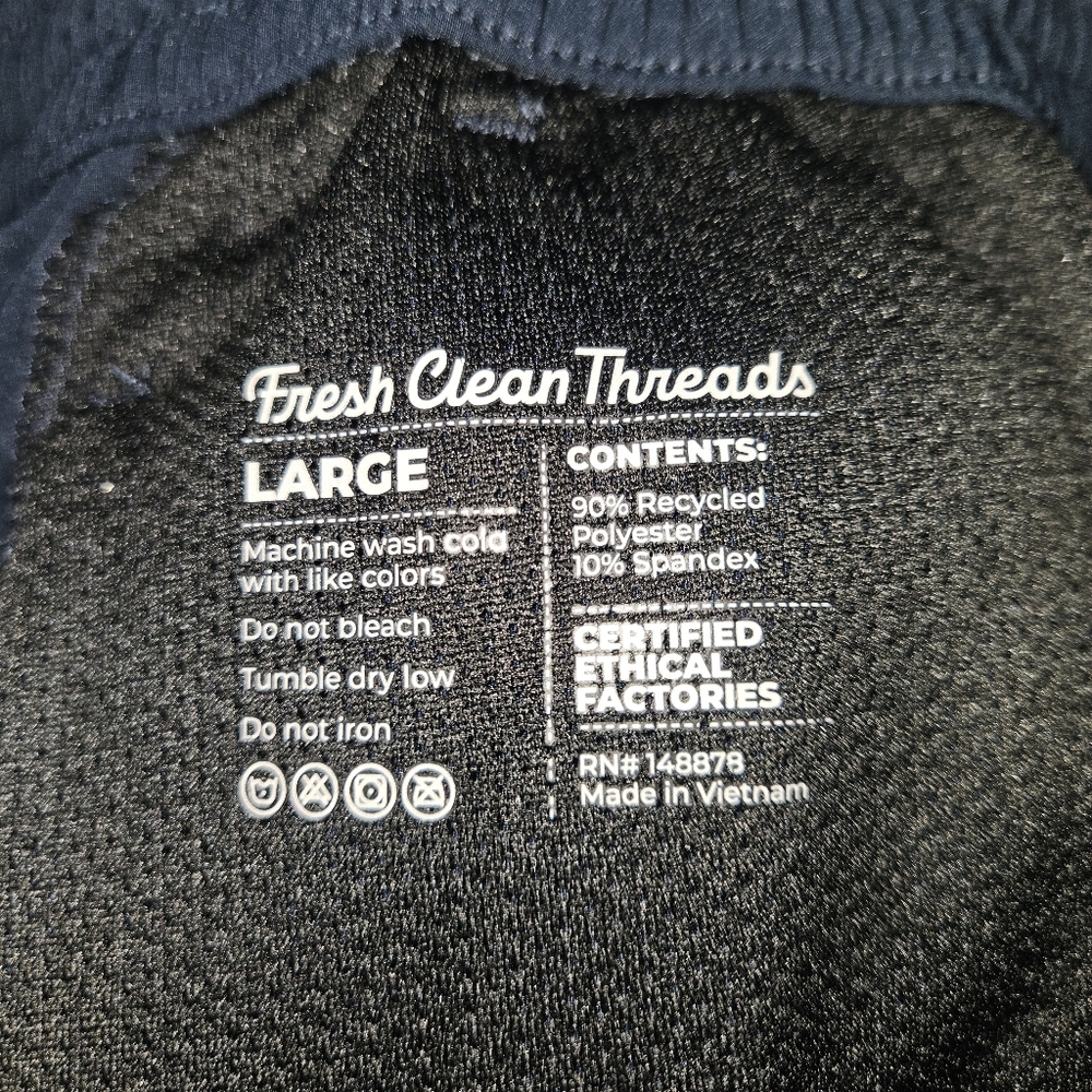 Fresh Clean Threads Shorts - Picture 4 of 4